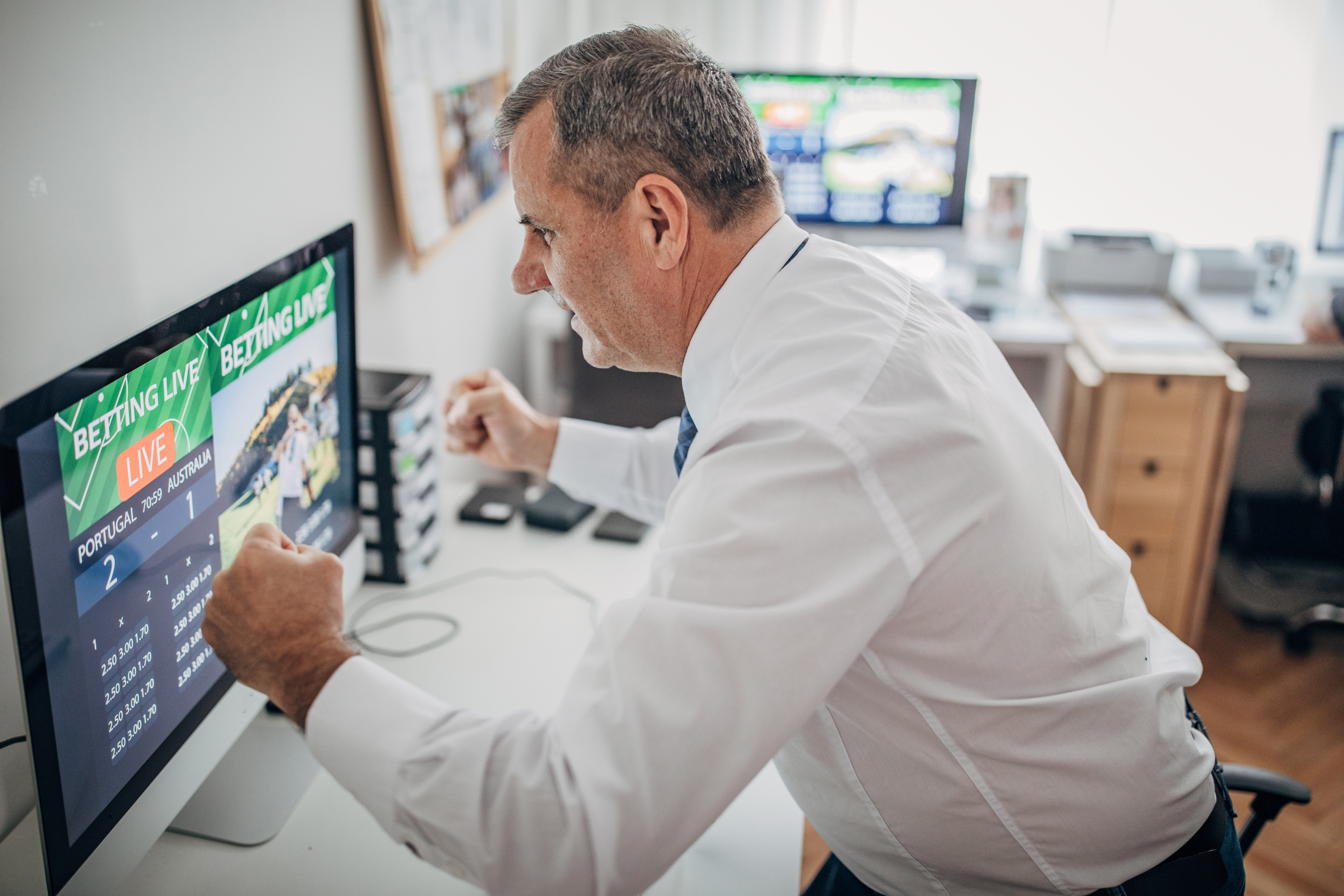 Sports betting using a computer, live betting